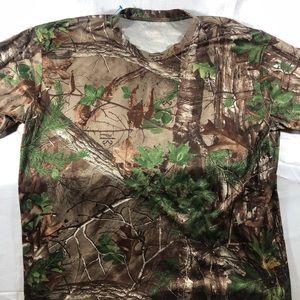 Men's floral camo shirt in XL long sleeve